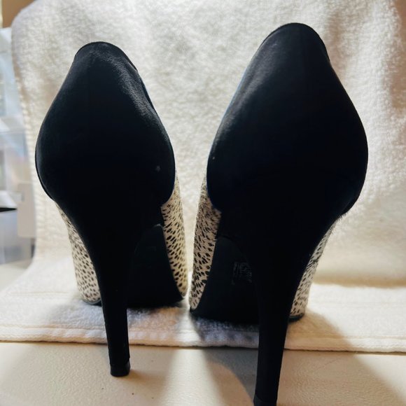 LuLu Townsend Heels-Animal Pring Pump-4" heels-blue stripe-8.5 Medium - Picture 10 of 13